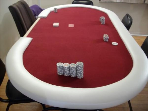 This is one of my favorite tables as it looks really classy